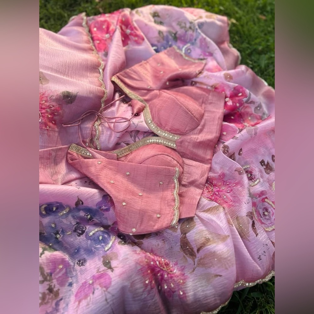 Beautiful Saree Size 40 Padding Removed
